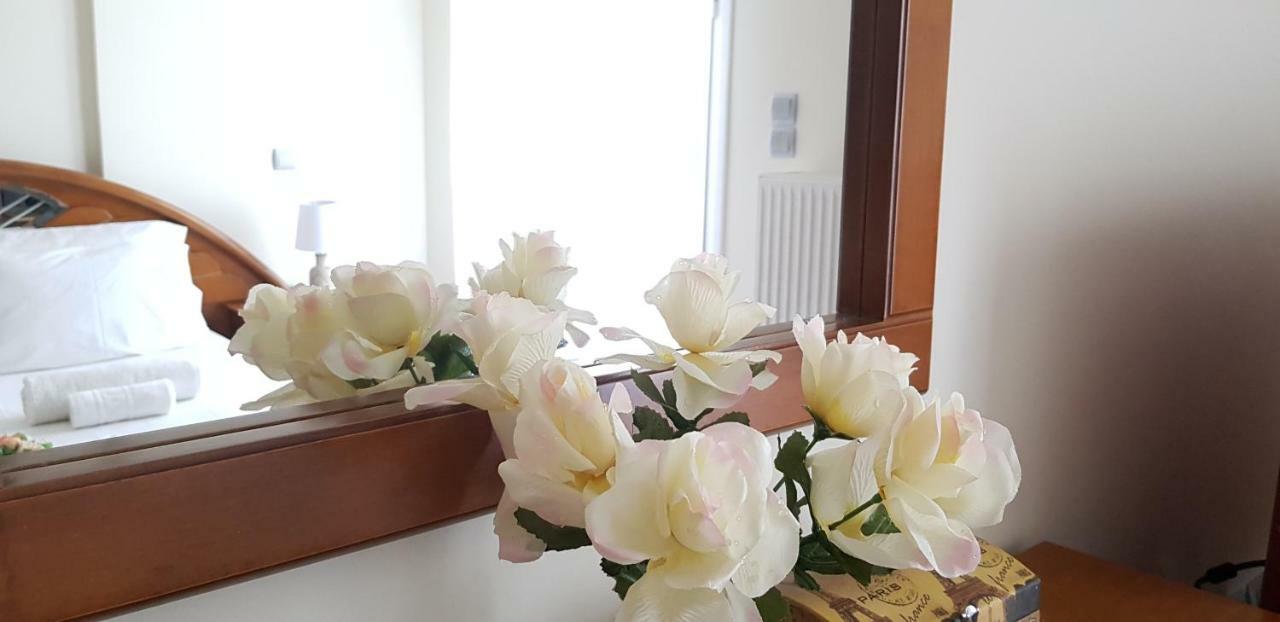 Corinthian Luxury Apartment Экстерьер фото