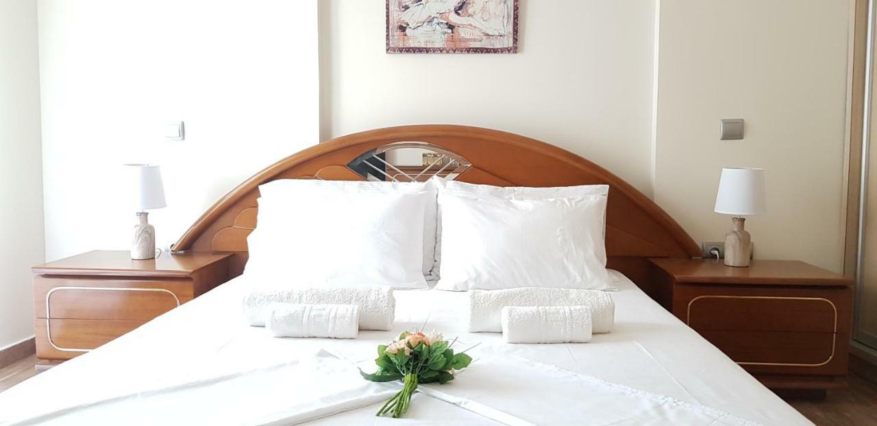 Corinthian Luxury Apartment Экстерьер фото